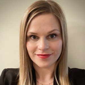 Meet your Posher, Leah